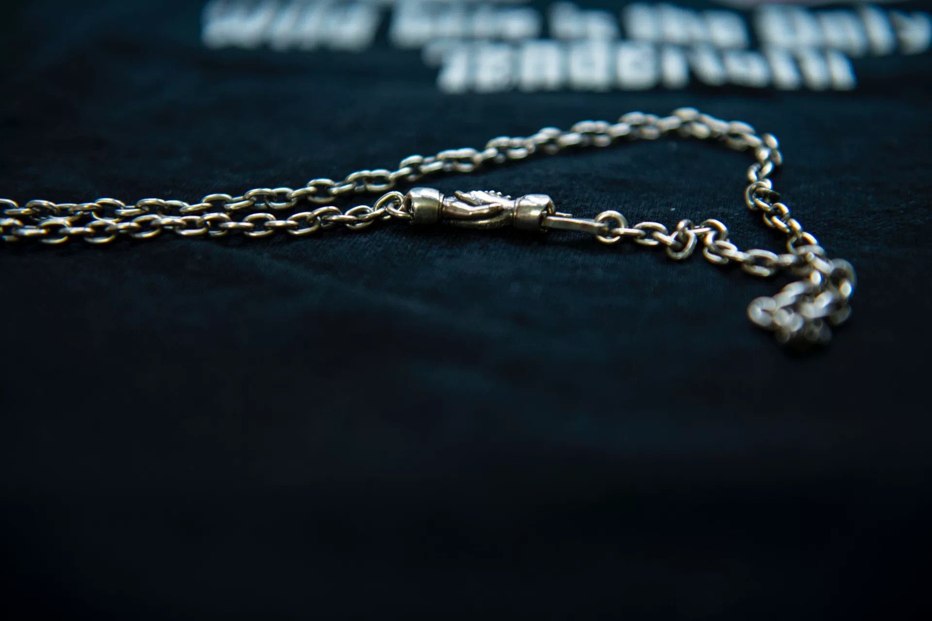 Other Weirdo Handshake Necklace Silver Clasp Size ONE SIZE - 2 Thumbnail