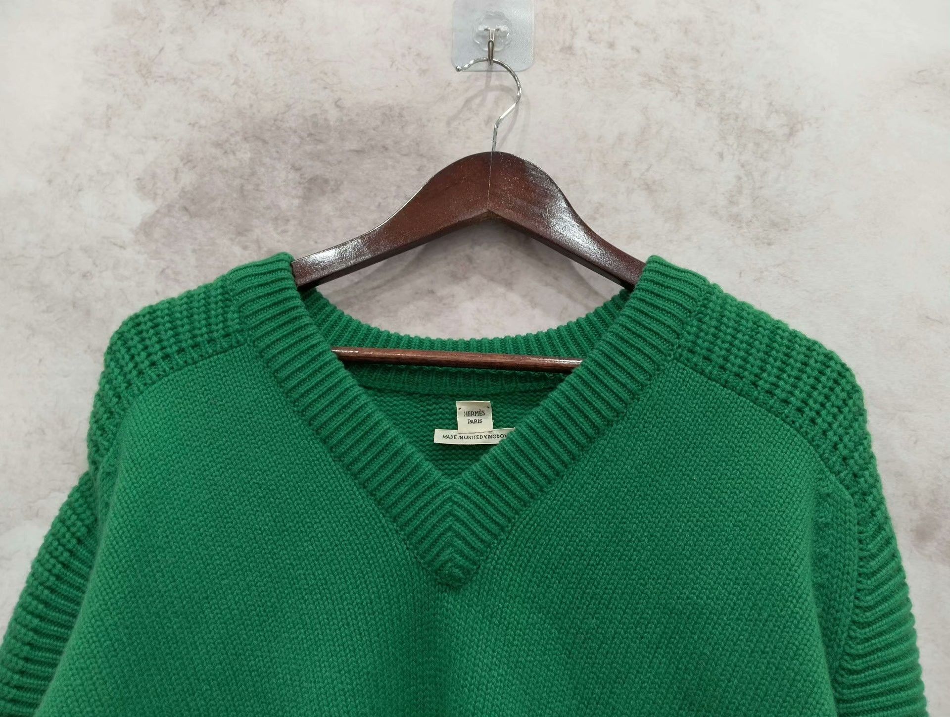 Hermes Hermes Green V-neck Sweater Size US M / EU 48-50 / 2 - 4 Thumbnail