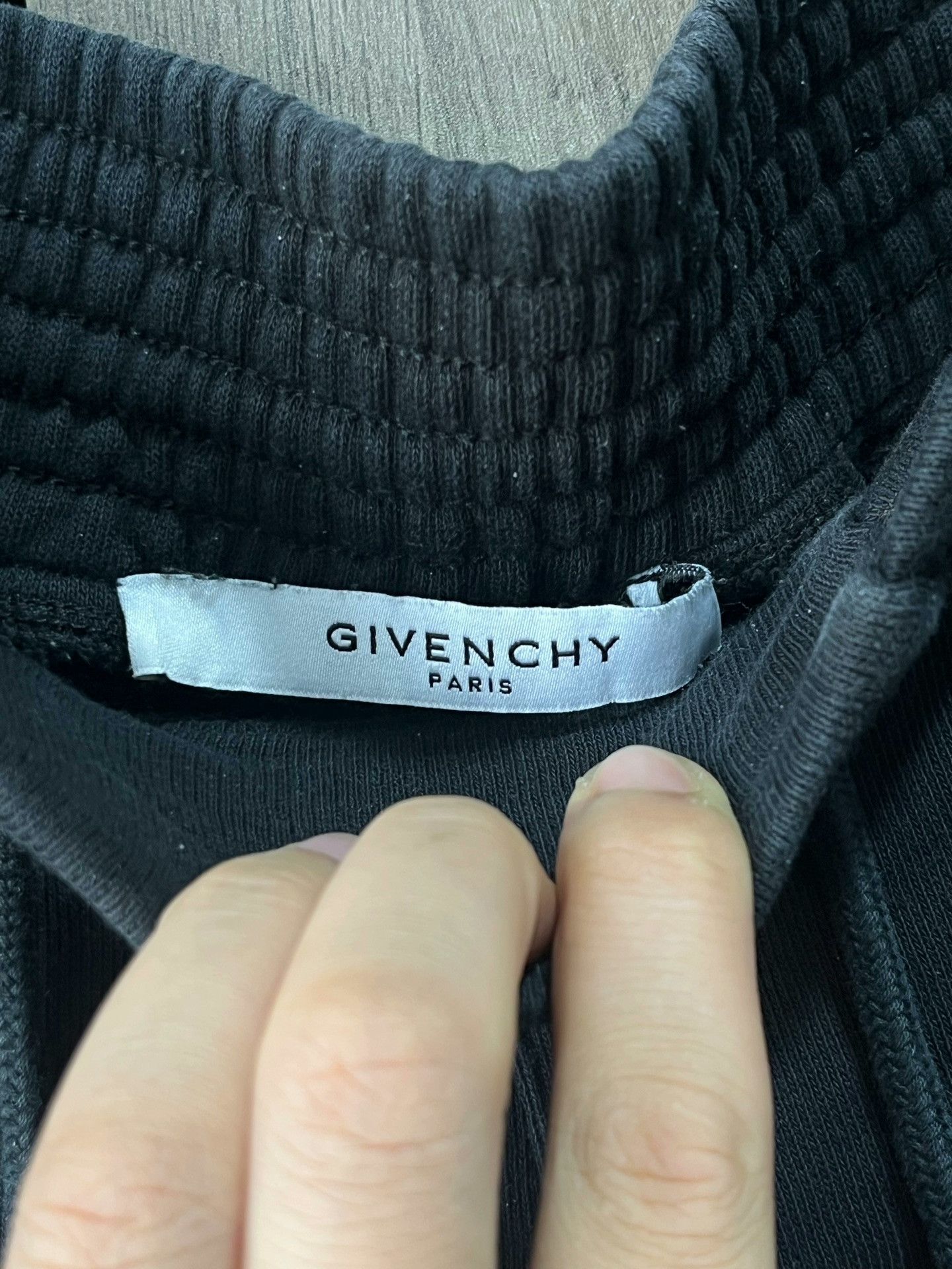 Givenchy Givenchy Embroidered Letter Shorts L Size US 32 / EU 48 - 4 Thumbnail