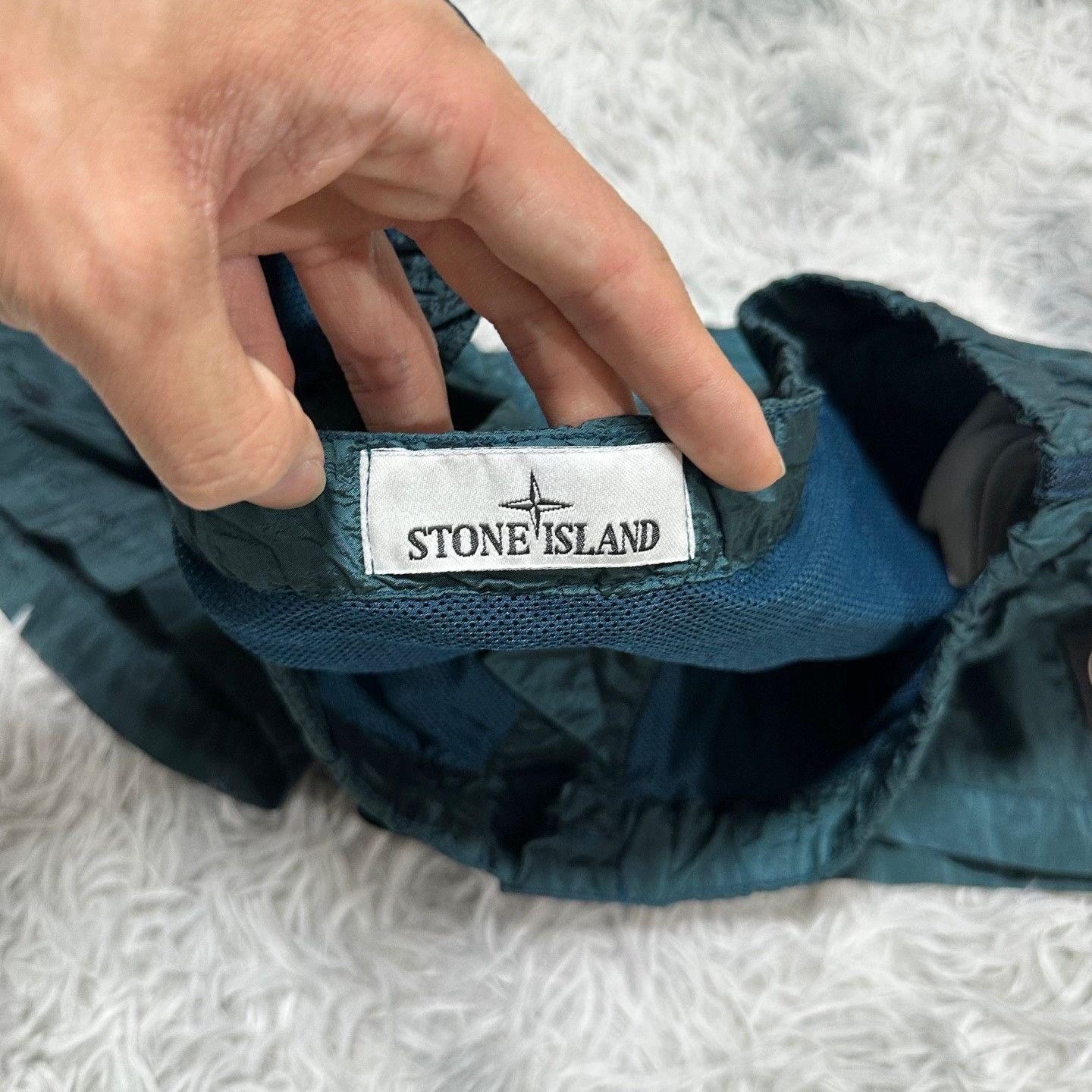 Stone Island Stone Island Metal Nylon Shorts Size US 32 / EU 48 - 4 Thumbnail