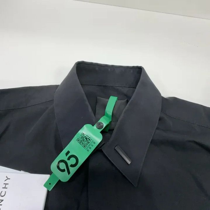Givenchy Givenchy Logo Badge Men's Long-Sleeve Shirt Size US XXS / EU 40 - 8 Thumbnail