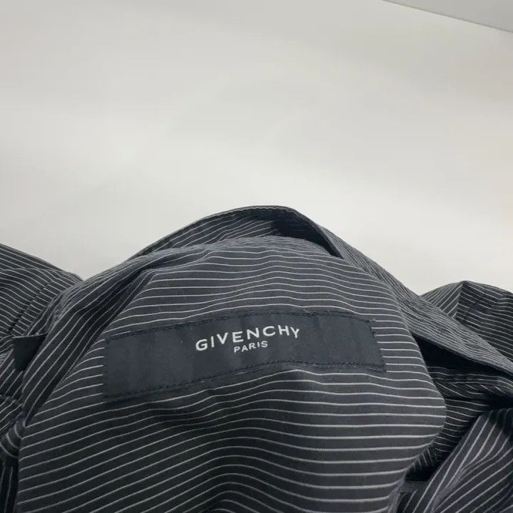 Givenchy Givenchy Striped Short-Sleeve Button-Up Shirt Size US M / EU 48-50 / 2 - 4 Thumbnail
