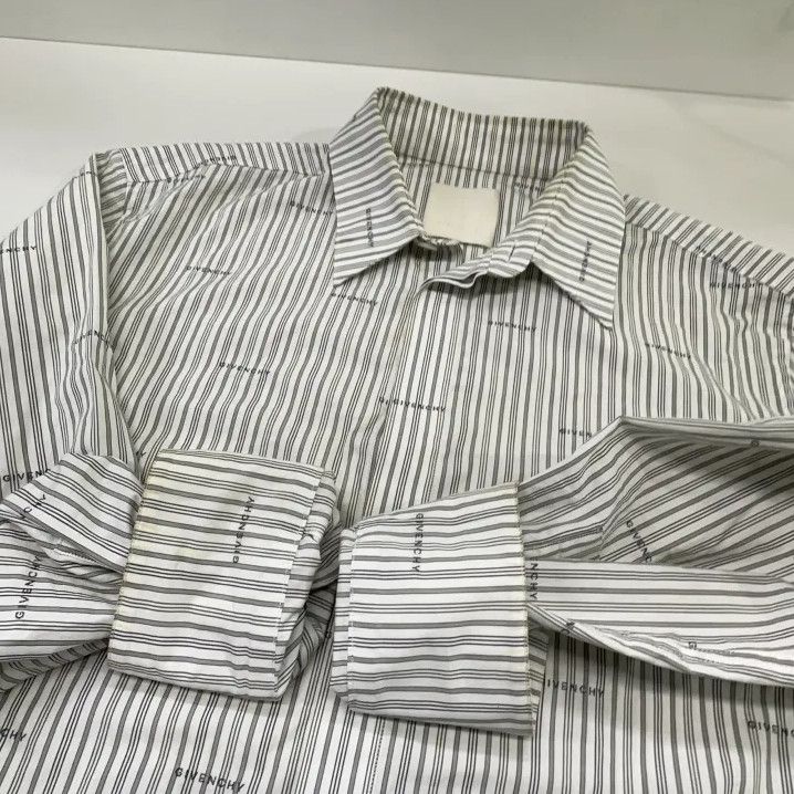 Givenchy Givenchy SS23 All-Over Letter Print Long-Sleeve Shirt Size US XXS / EU 40 - 13 Thumbnail