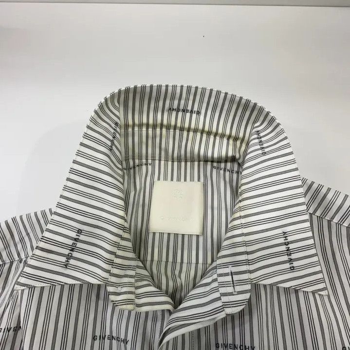 Givenchy Givenchy SS23 All-Over Letter Print Long-Sleeve Shirt Size US XXS / EU 40 - 4 Thumbnail