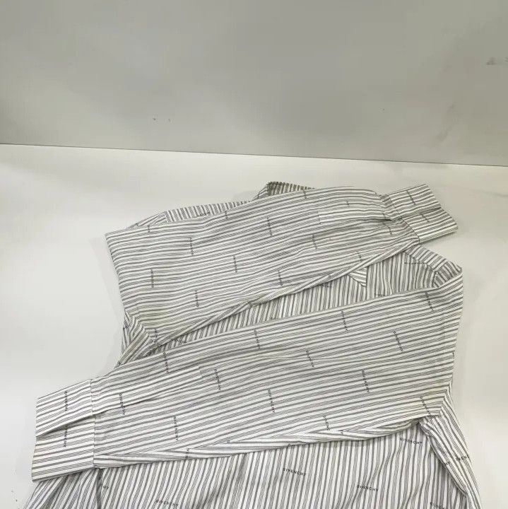 Givenchy Givenchy SS23 All-Over Letter Print Long-Sleeve Shirt Size US XXS / EU 40 - 12 Thumbnail