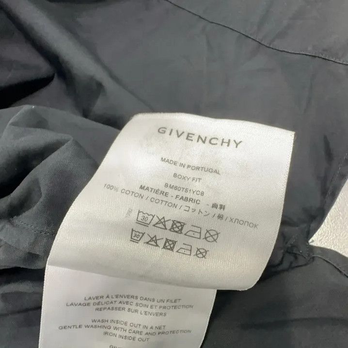 Givenchy Givenchy SS23 Logo Print Short Sleeve Shirt Size US XS / EU 42 / 0 - 5 Thumbnail