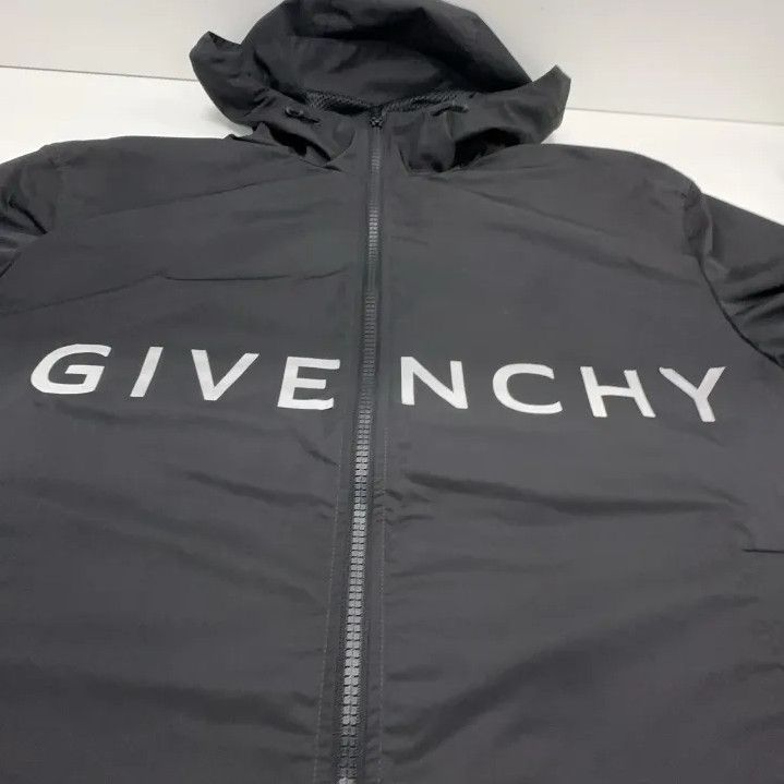 Givenchy Givenchy Men's Letter Print Zip Long Sleeve Jacket Size US M / EU 48-50 / 2 - 11 Thumbnail