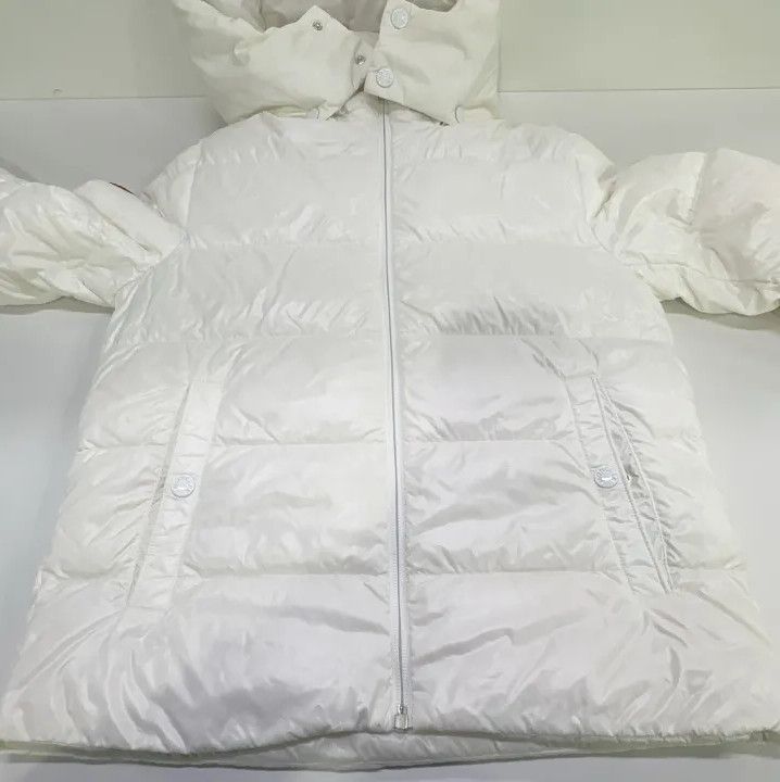 Moncler Moncler Spider-Man Logo Short Down Jacket Kids Size US M / EU 48-50 / 2 - 11 Thumbnail