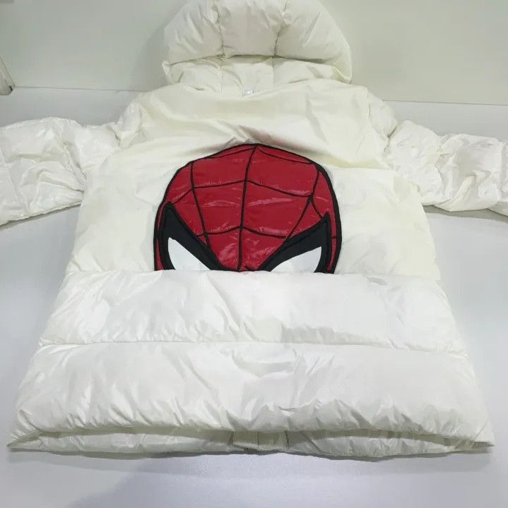 Moncler Moncler Spider-Man Logo Short Down Jacket Kids Size US M / EU 48-50 / 2 - 17 Thumbnail
