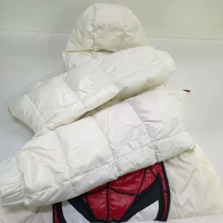 Moncler Moncler Spider-Man Logo Short Down Jacket Kids Size US M / EU 48-50 / 2 - 15 Thumbnail