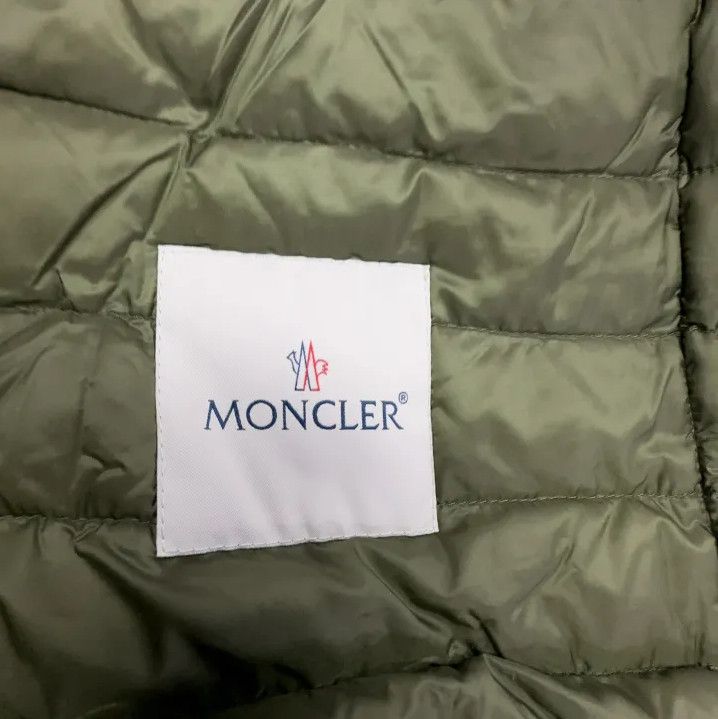 Moncler Moncler Solid Color Detachable Hood Jacket Size US S / EU 44-46 / 1 - 4 Thumbnail