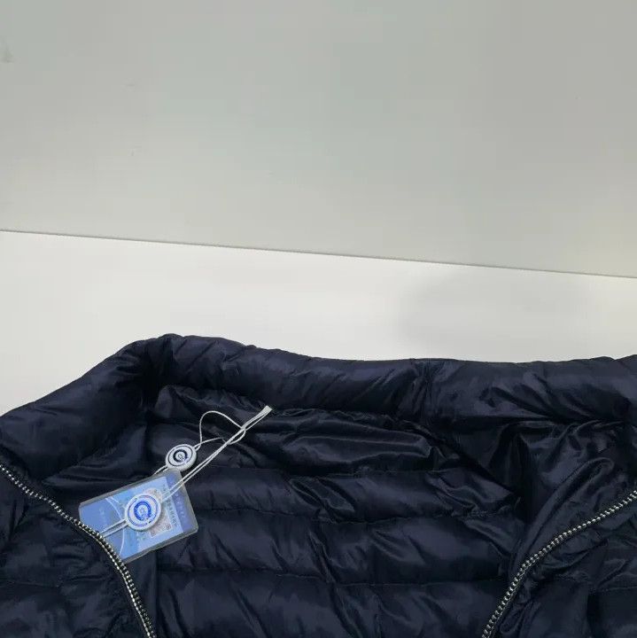 Moncler Moncler Solid Warm Zip Jacket Unisex Size US M / EU 48-50 / 2 - 7 Thumbnail