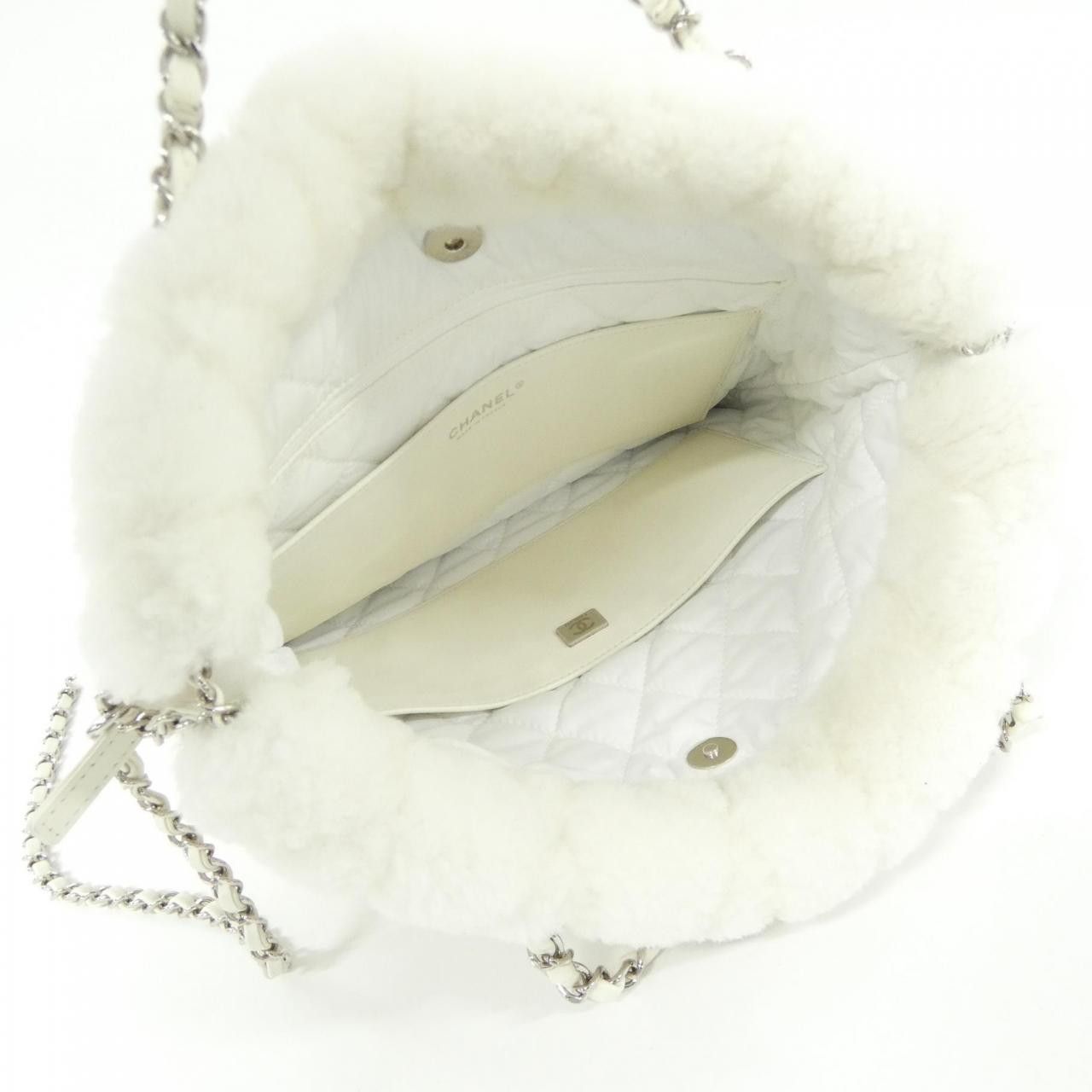 Chanel Chanel Chanel Shearling Lamb Backpack Fur Backpack AS4278 DUTY FREE for USA Size ONE SIZE - 6 Thumbnail