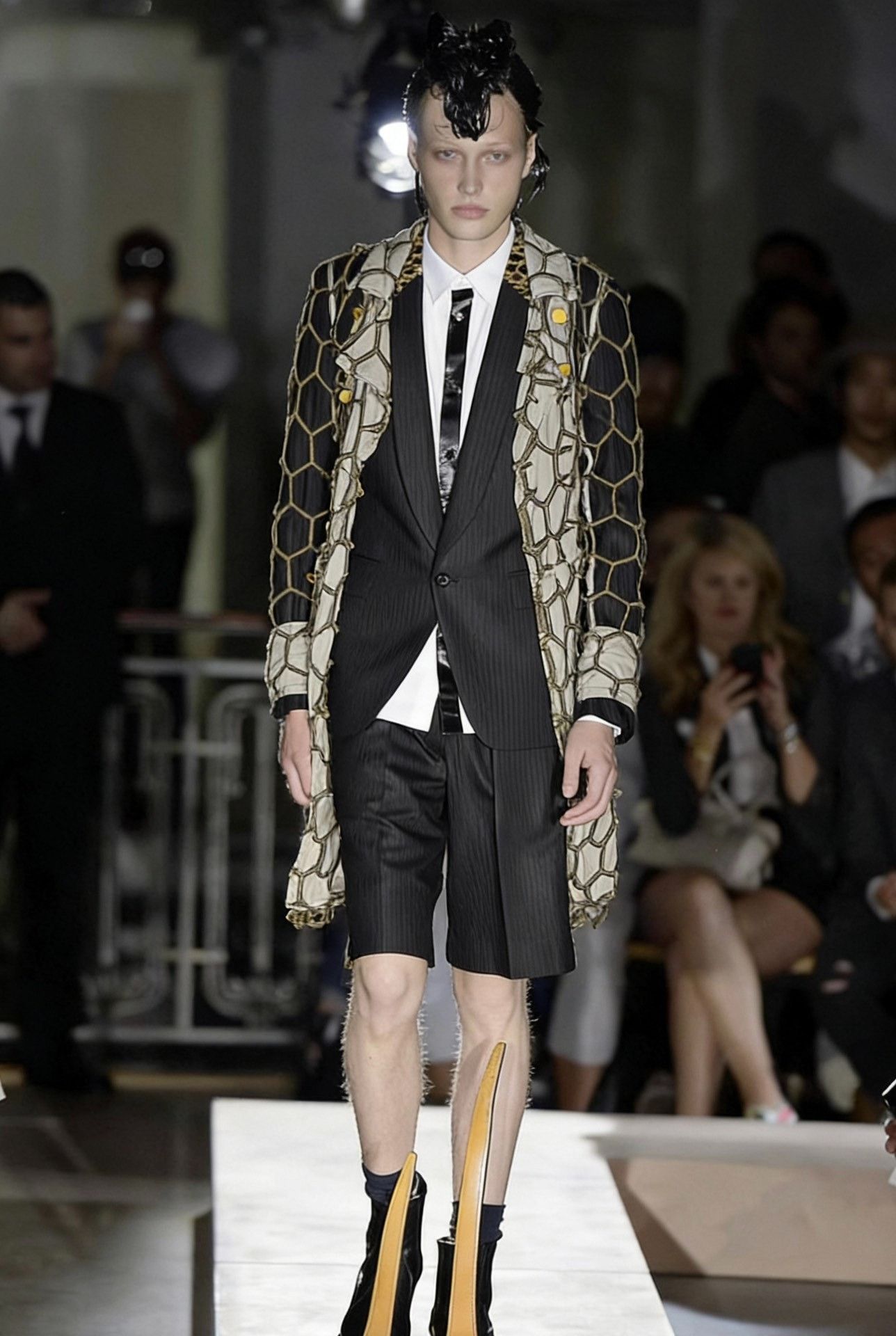 Comme des Garcons Comme des GarconsPLUS Leopard Collar Coat Size US XS / EU 42 / 0 - 2 Thumbnail