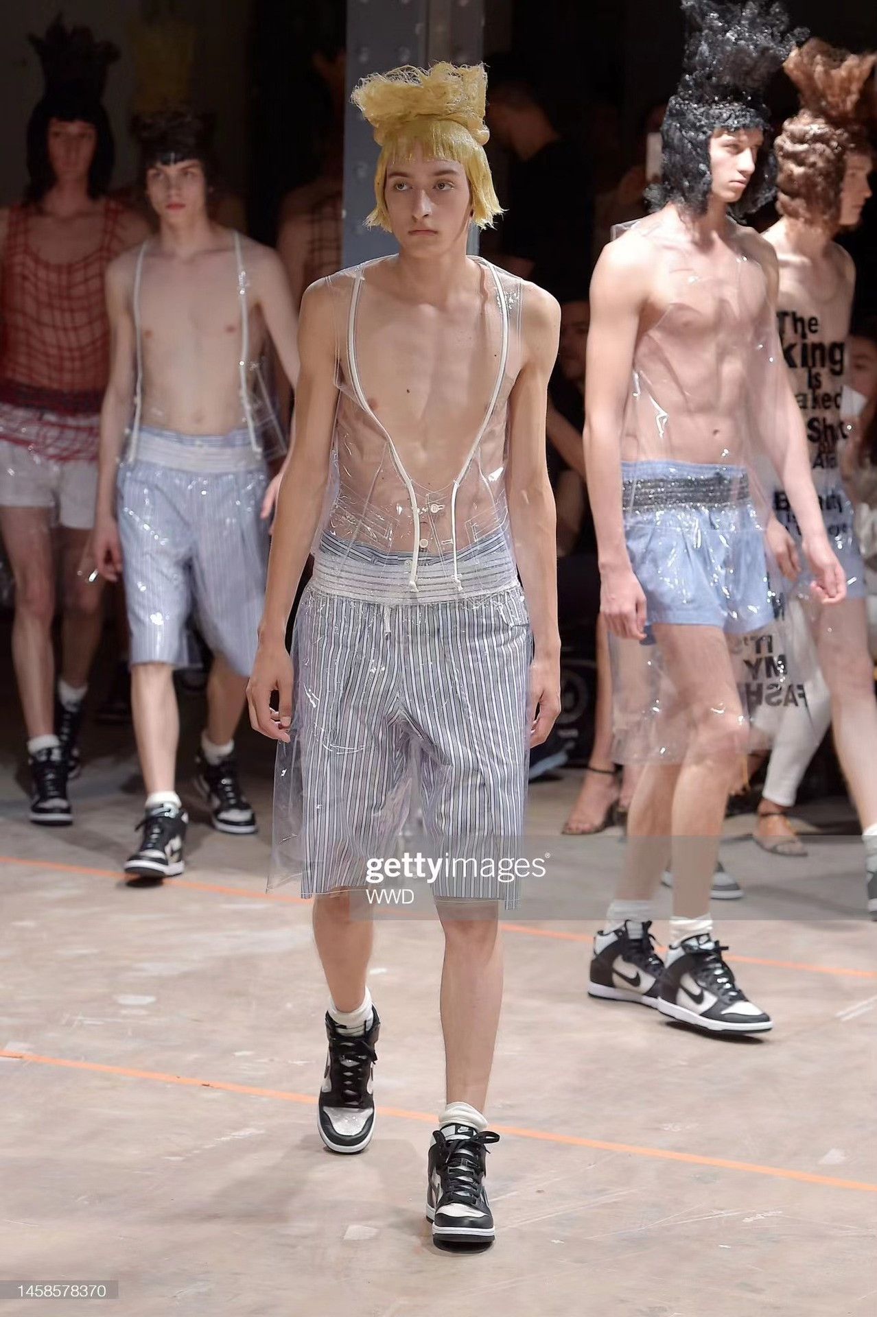 Comme des Garcons COMME des GARCONS 2017SS Runway Stripe Shorts Size US 30 / EU 46 - 2 Thumbnail