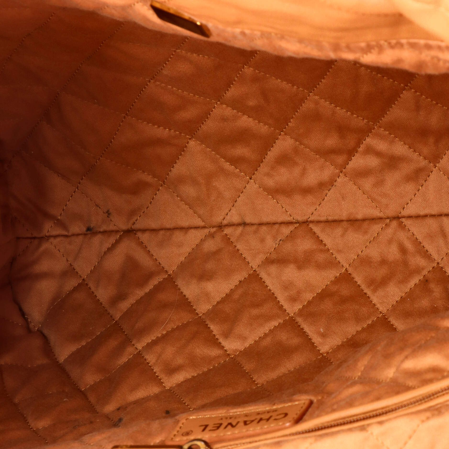 Chanel 22 Chain Hobo Quilted Calfskin Medium Size ONE SIZE - 5 Thumbnail