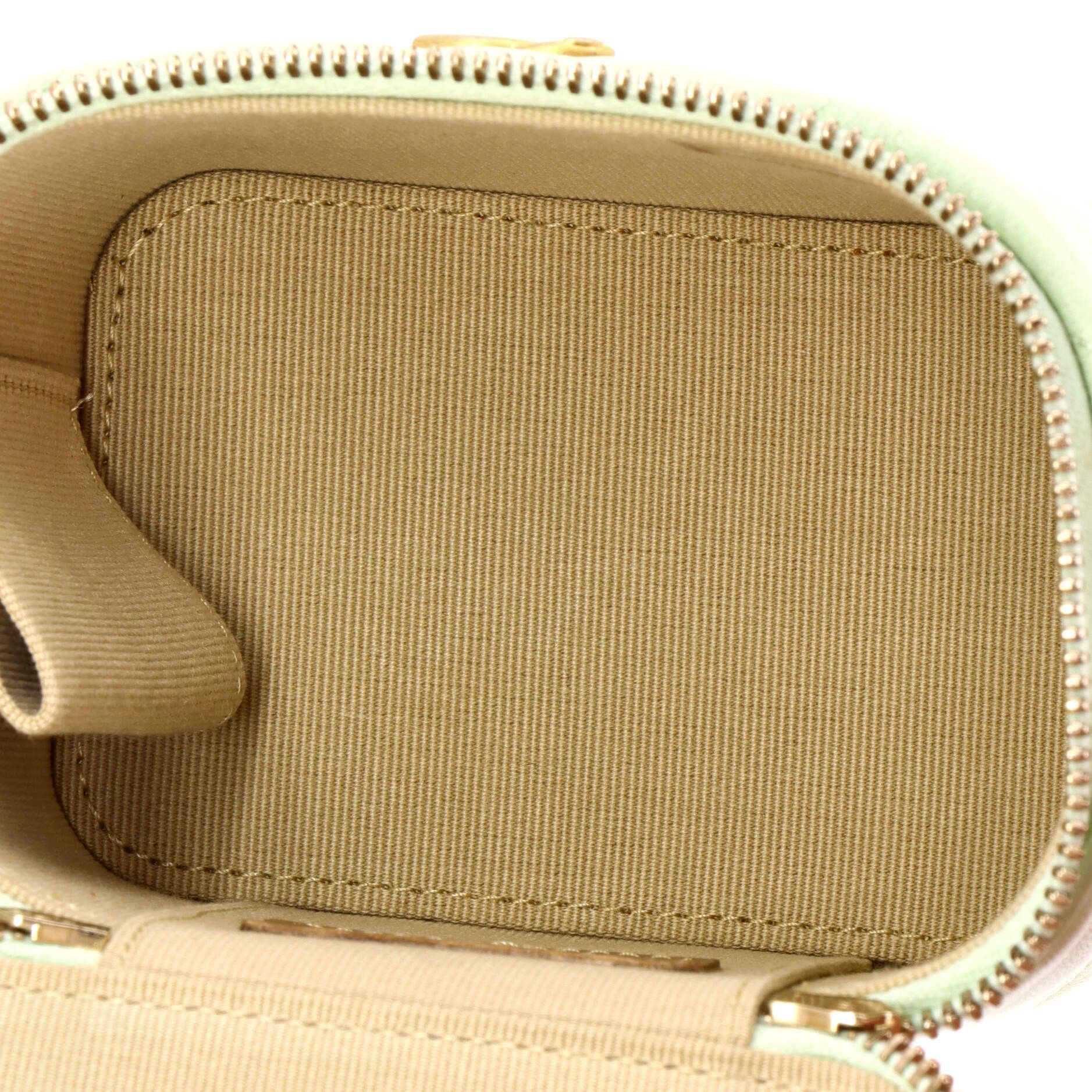 Chanel Pearl Crush Vanity Case with Chain Quilted Lambskin Mini Size ONE SIZE - 4 Thumbnail