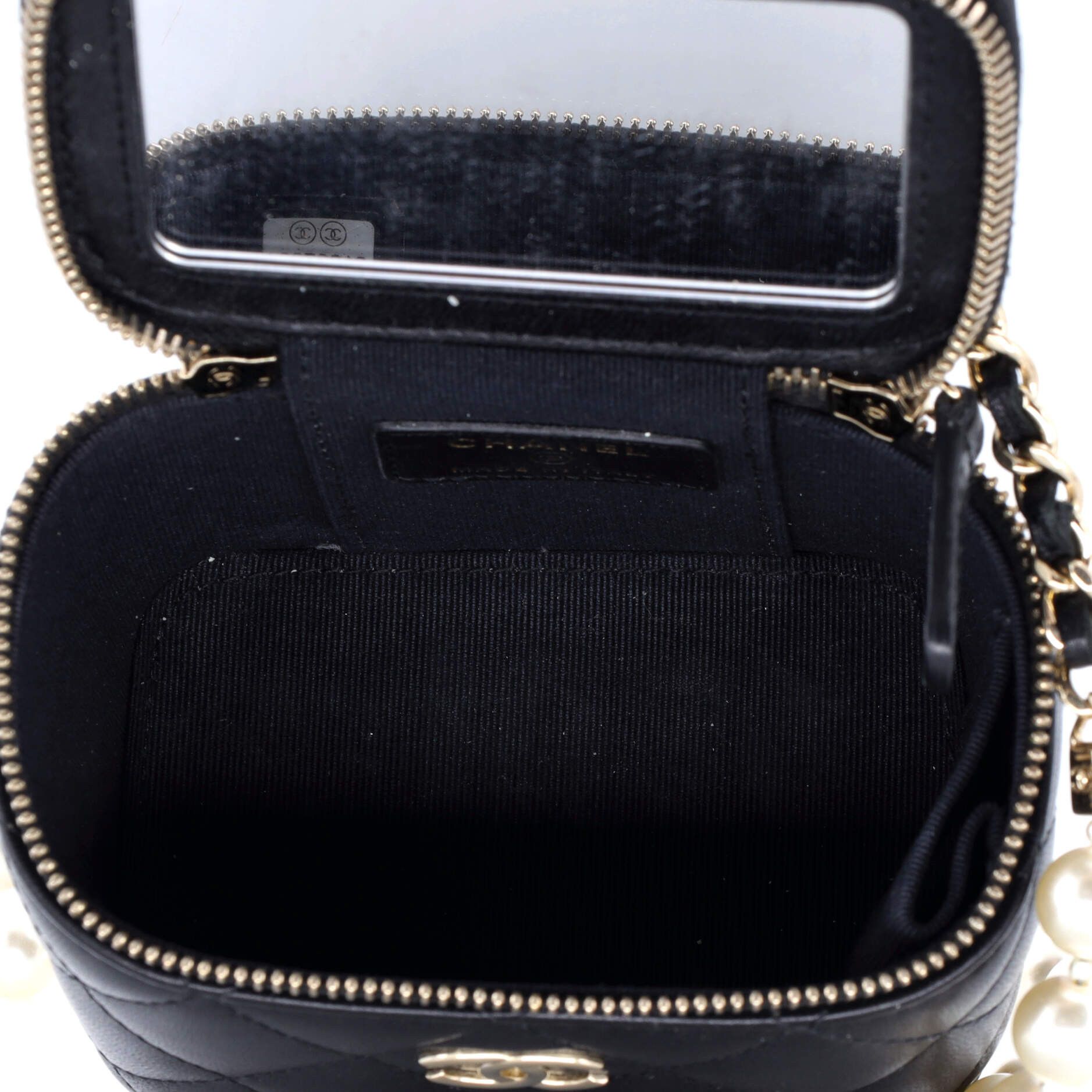 Chanel Vanity Case with Pearl Chain Quilted Lambskin Mini Size ONE SIZE - 5 Thumbnail