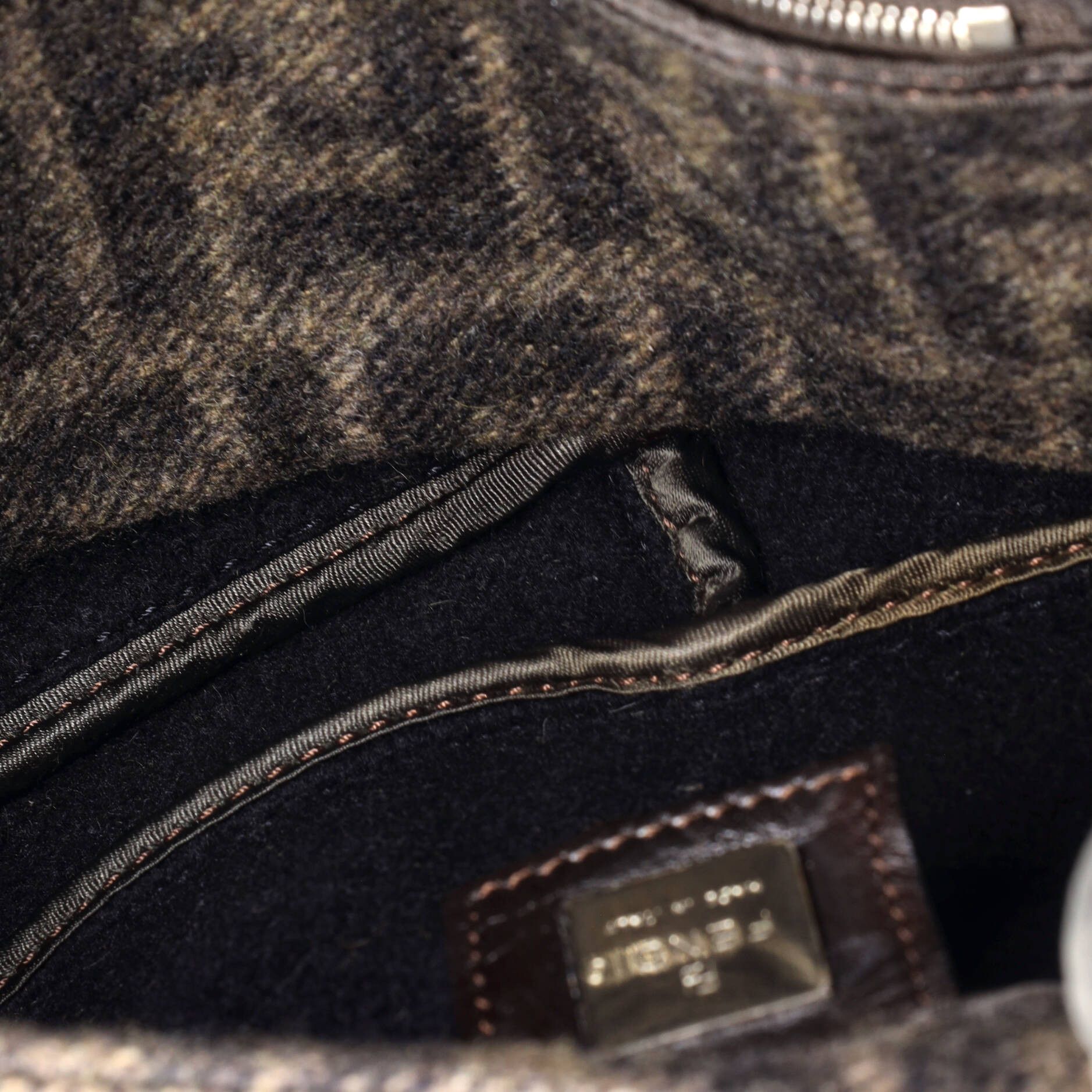 Fendi Baguette Bag Zucca Wool Size ONE SIZE - 4 Thumbnail