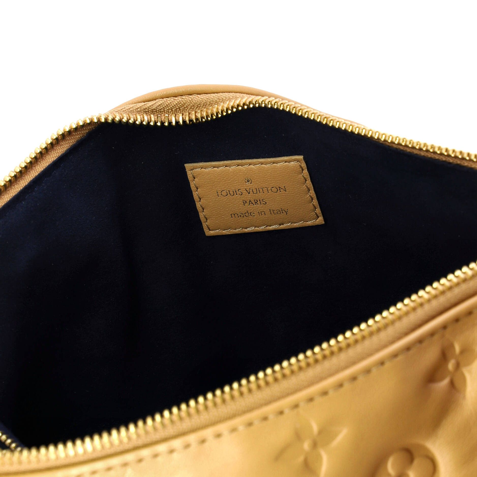 Louis Vuitton Coussin Bag Monogram Embossed Lambskin PM Size ONE SIZE - 5 Thumbnail