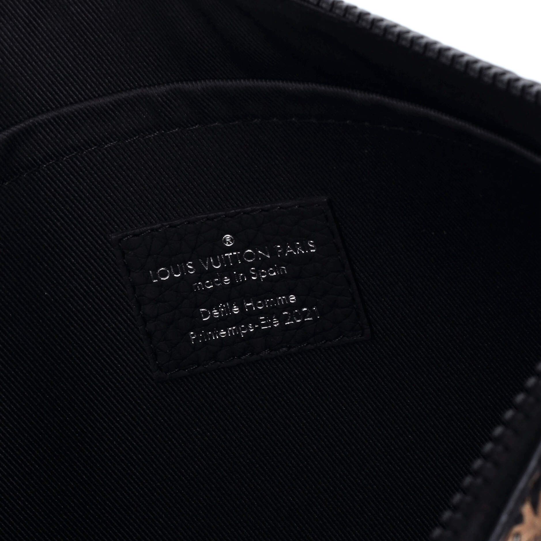 Louis Vuitton LV Friends A4 Pouch Printed Monogram Taurillon Leather Size ONE SIZE - 6 Thumbnail