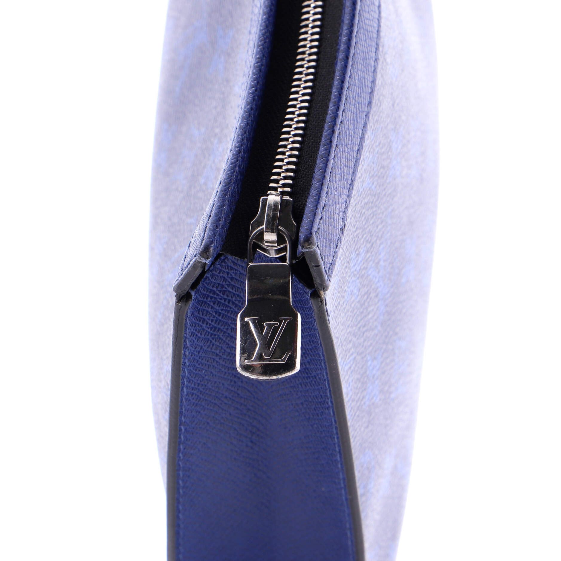 Louis Vuitton Pochette Voyage Monogram Taigarama MM Size ONE SIZE - 5 Thumbnail