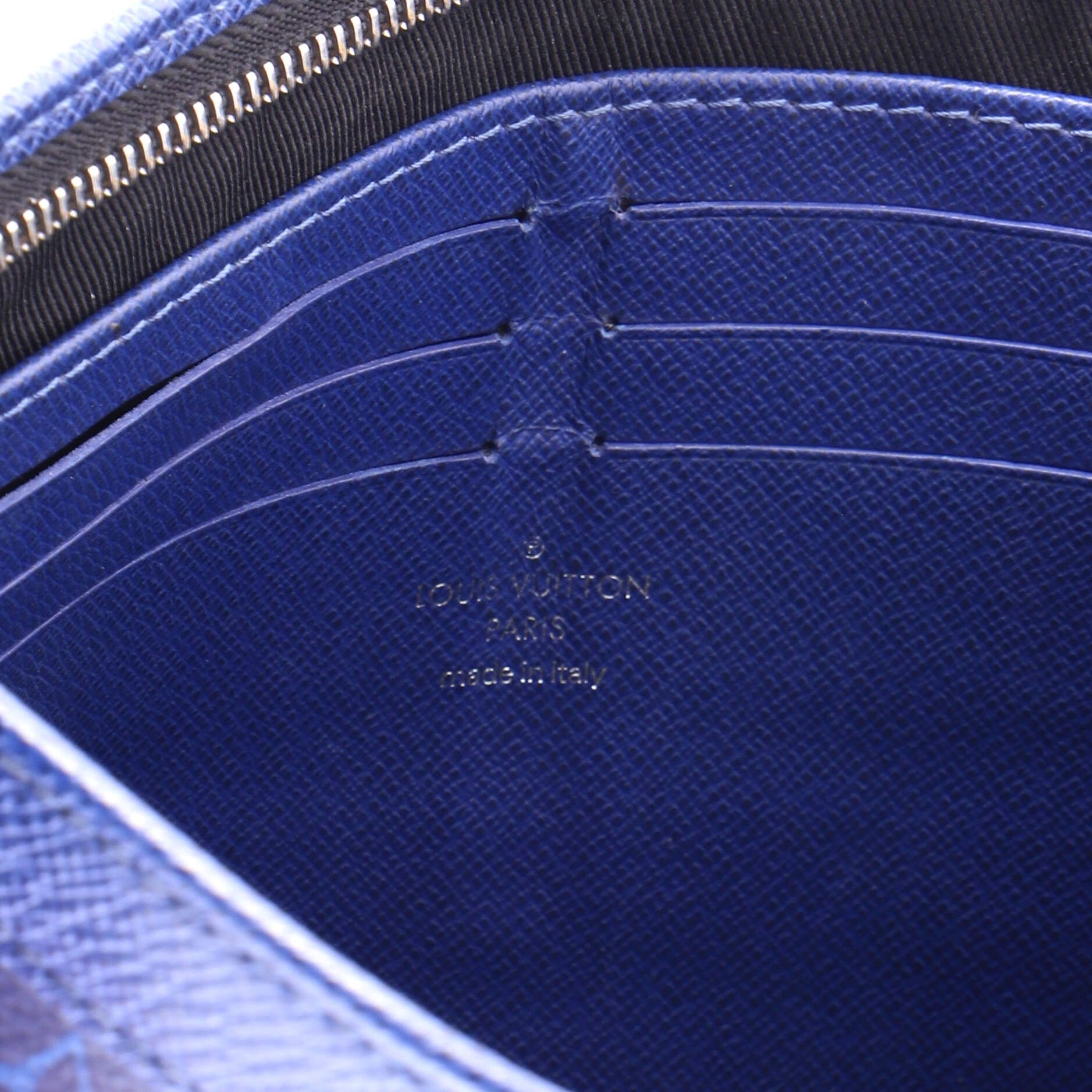 Louis Vuitton Pochette Voyage Monogram Taigarama MM Size ONE SIZE - 6 Thumbnail