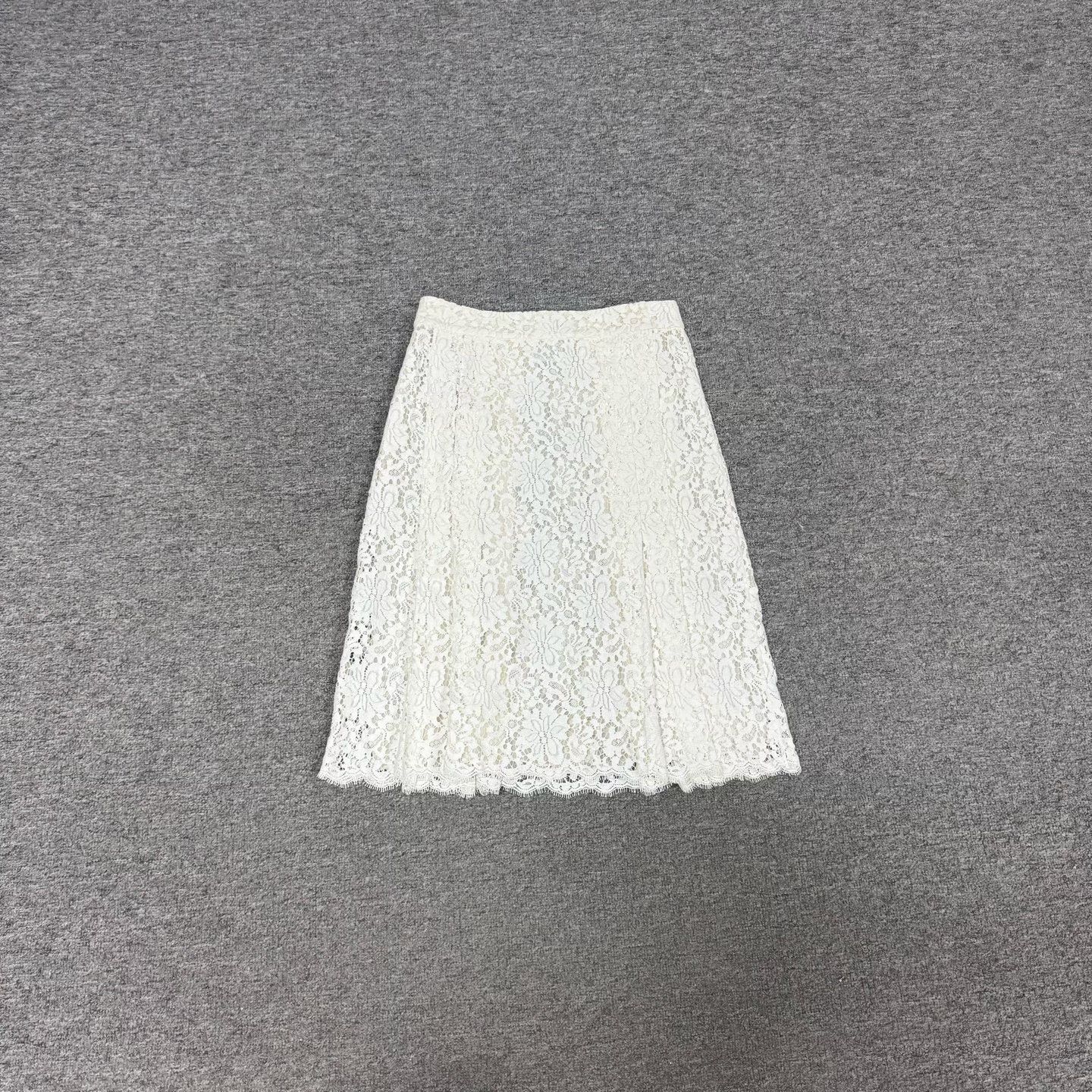 Chanel Chanel White Floral Lace Midi Skirt Size 36" / US 14 / IT 50 - 4 Thumbnail