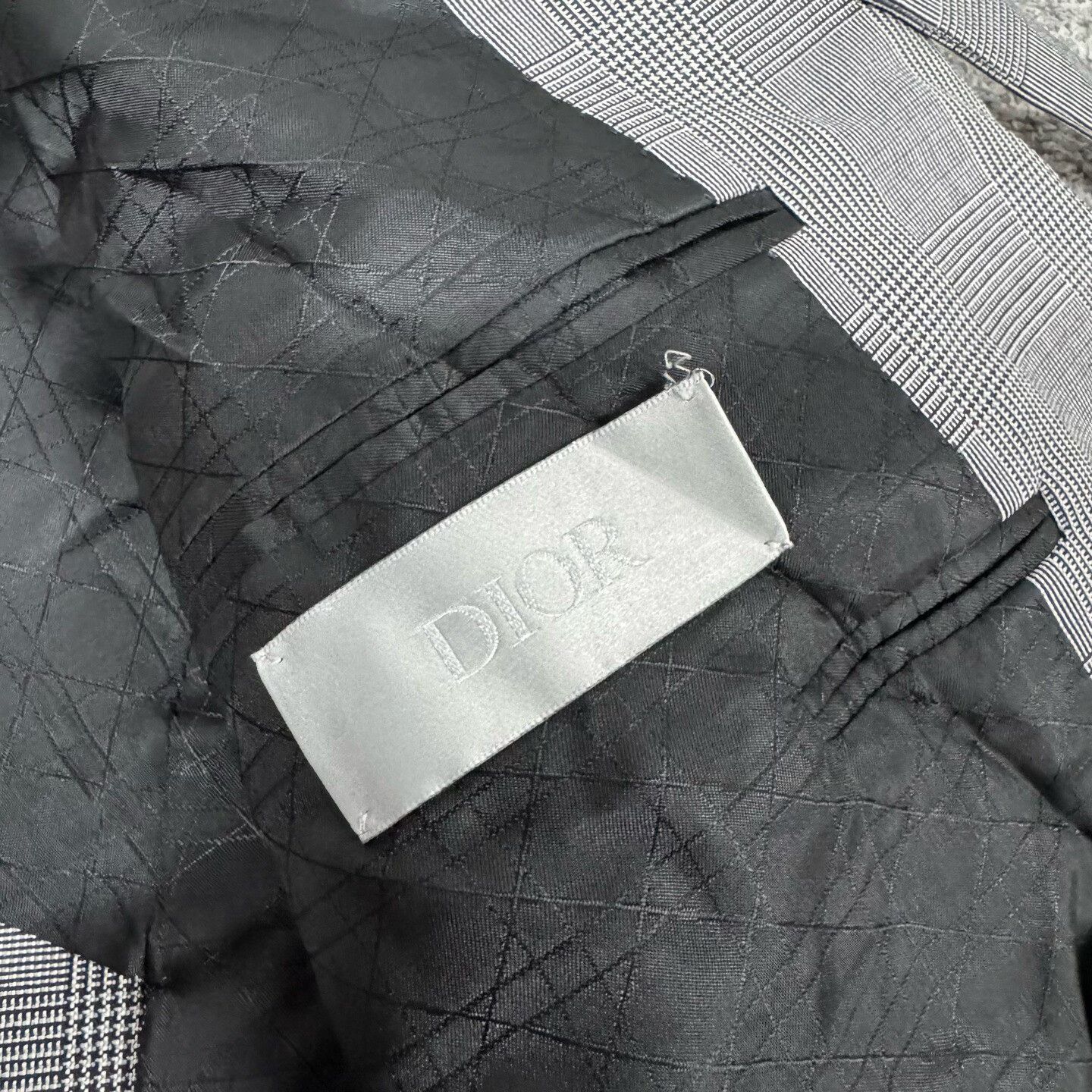 Dior Dior CD Buckle Wool Double-Breasted Blazer Size US S / EU 44-46 / 1 - 7 Thumbnail