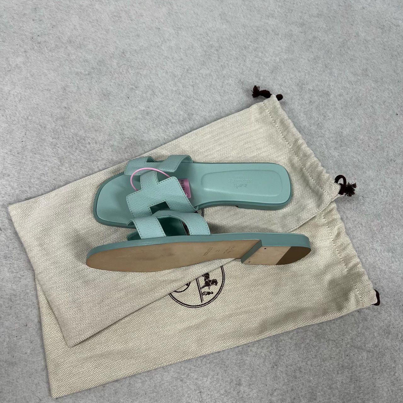 Hermes Hermes Classic H Slippers Mint Green Size US 5 / IT 35 - 2 Thumbnail