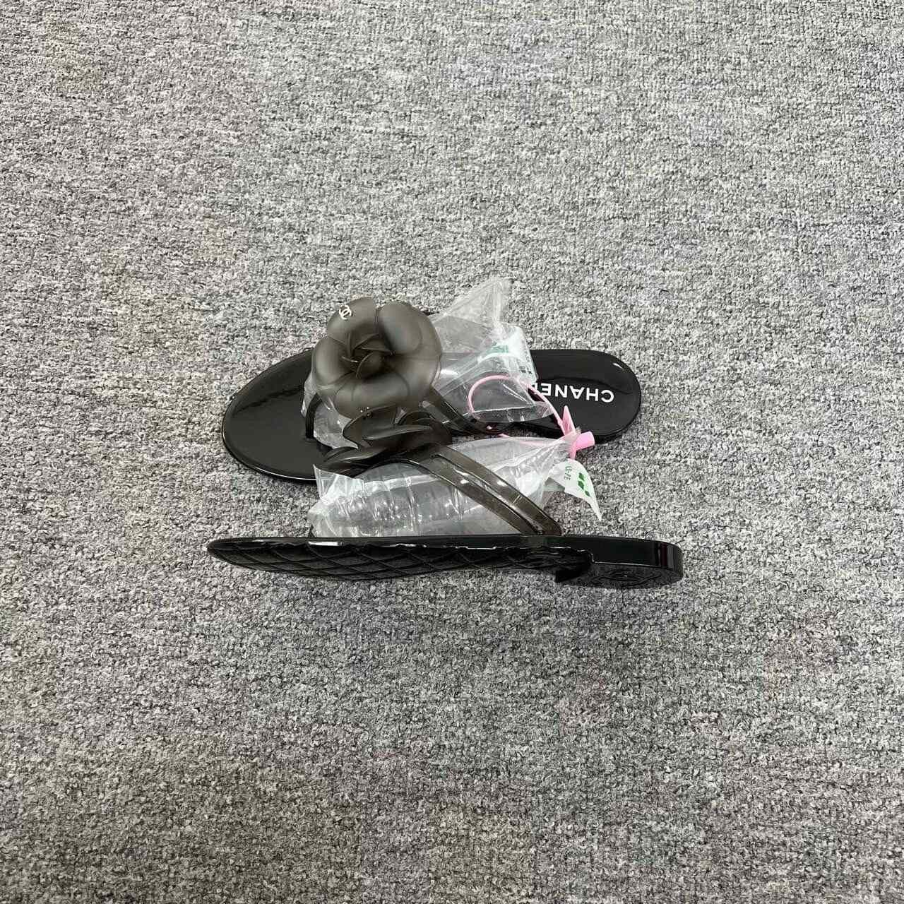 Chanel Chanel Camellia Jelly Slippers Size US 5 / IT 35 - 5 Thumbnail