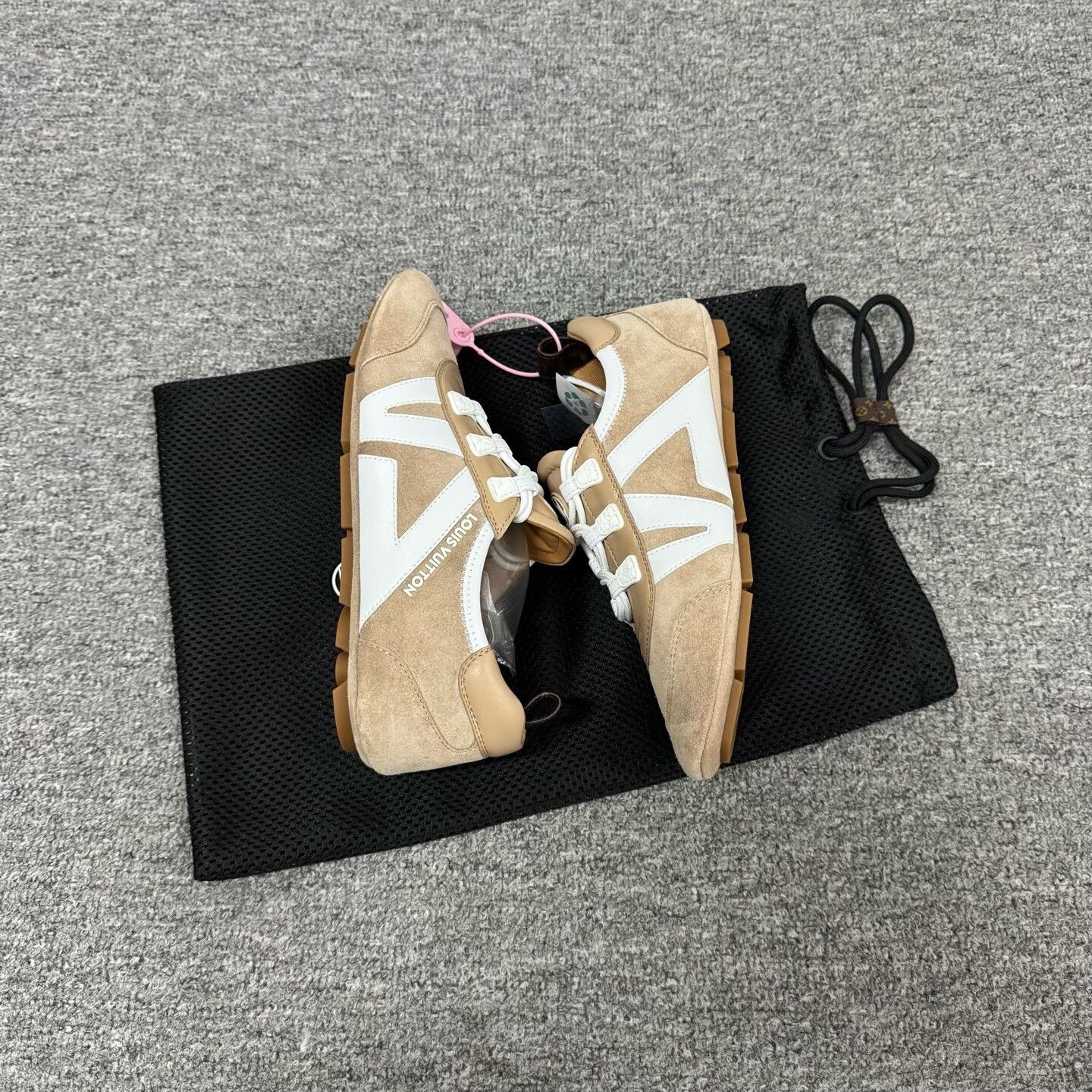 Louis Vuitton Louis Vuitton LV Sneakerina Low-Top Trainer Size US 5.5 / IT 35.5 - 6 Thumbnail