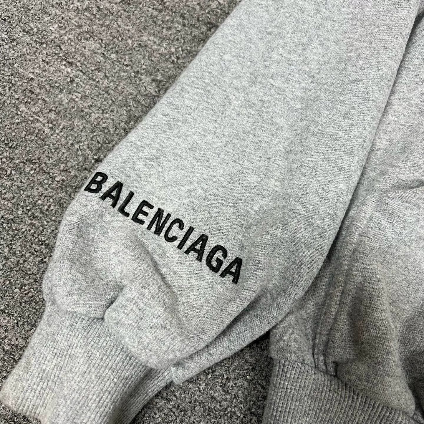 Balenciaga Balenciaga 2025 Alien Zip Hoodie Size US S / EU 44-46 / 1 - 5 Thumbnail