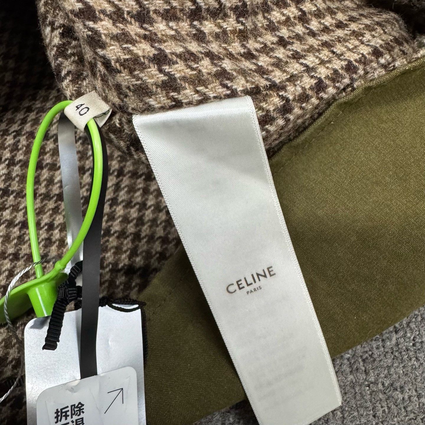 Celine Celine Green Gold Waxed Leather Safari Jacket Size S / US 4 / IT 40 - 6 Thumbnail