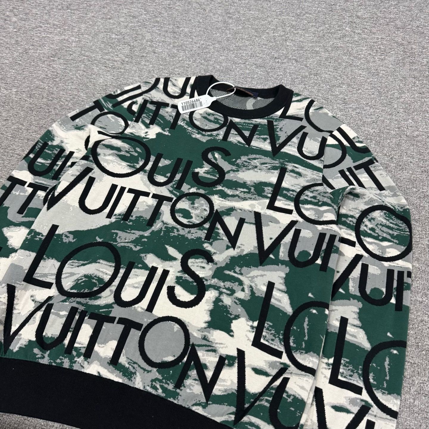 Louis Vuitton Louis Vuitton Logo Knit Crewneck Sweater M Size US M / EU 48-50 / 2 - 2 Thumbnail