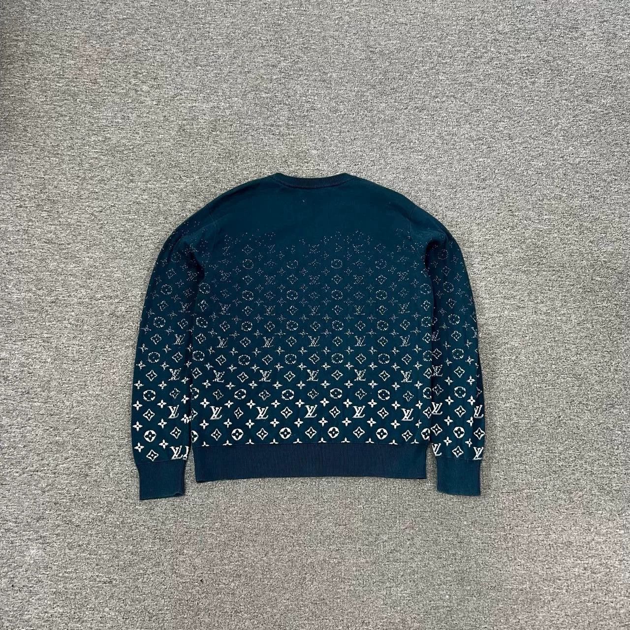 Louis Vuitton Louis Vuitton All-Over Logo Knit Sweater Size US S / EU 44-46 / 1 - 2 Thumbnail