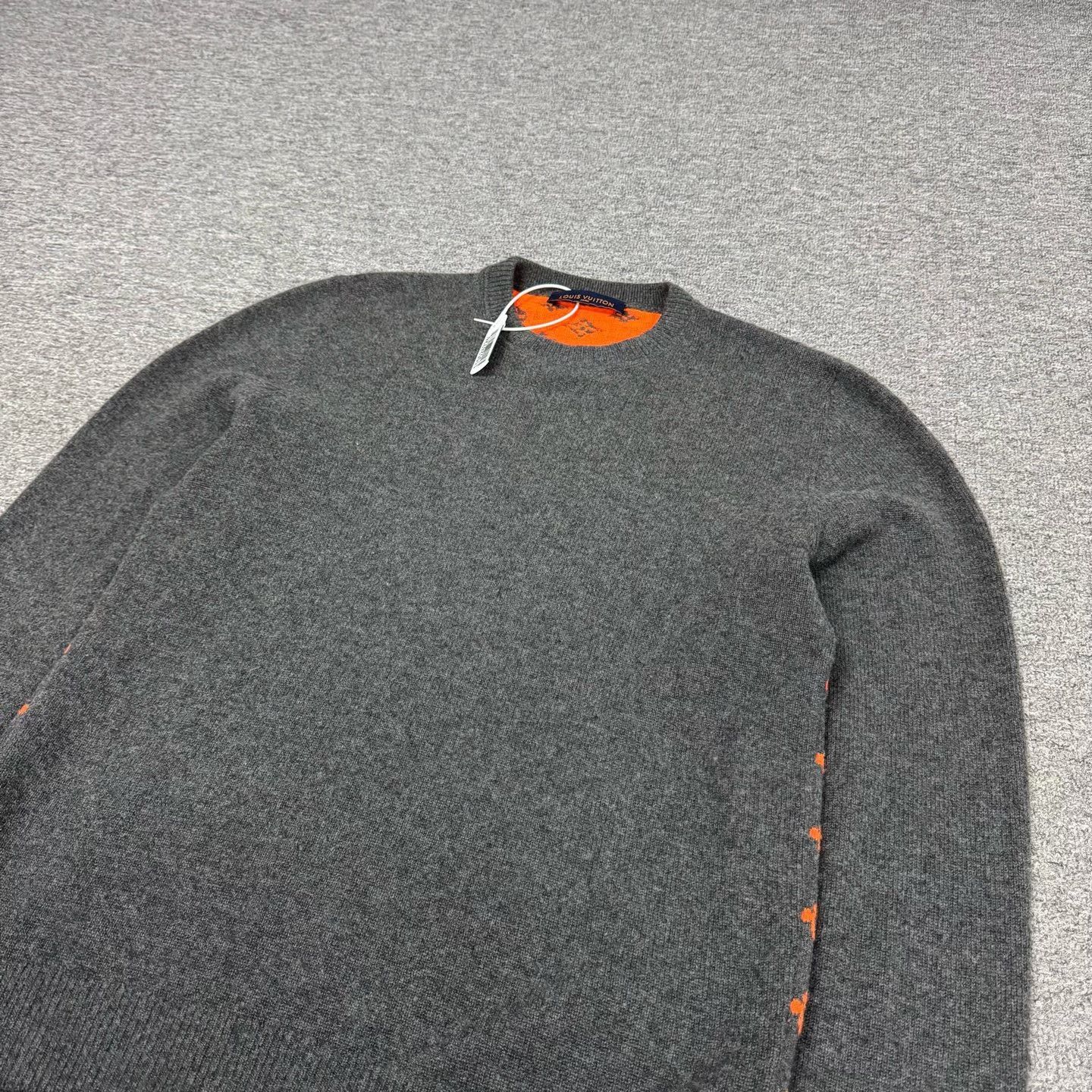 Louis Vuitton Louis Vuitton Cashmere Monogram Pullover Sweater Size US XL / EU 56 / 4 - 3 Thumbnail