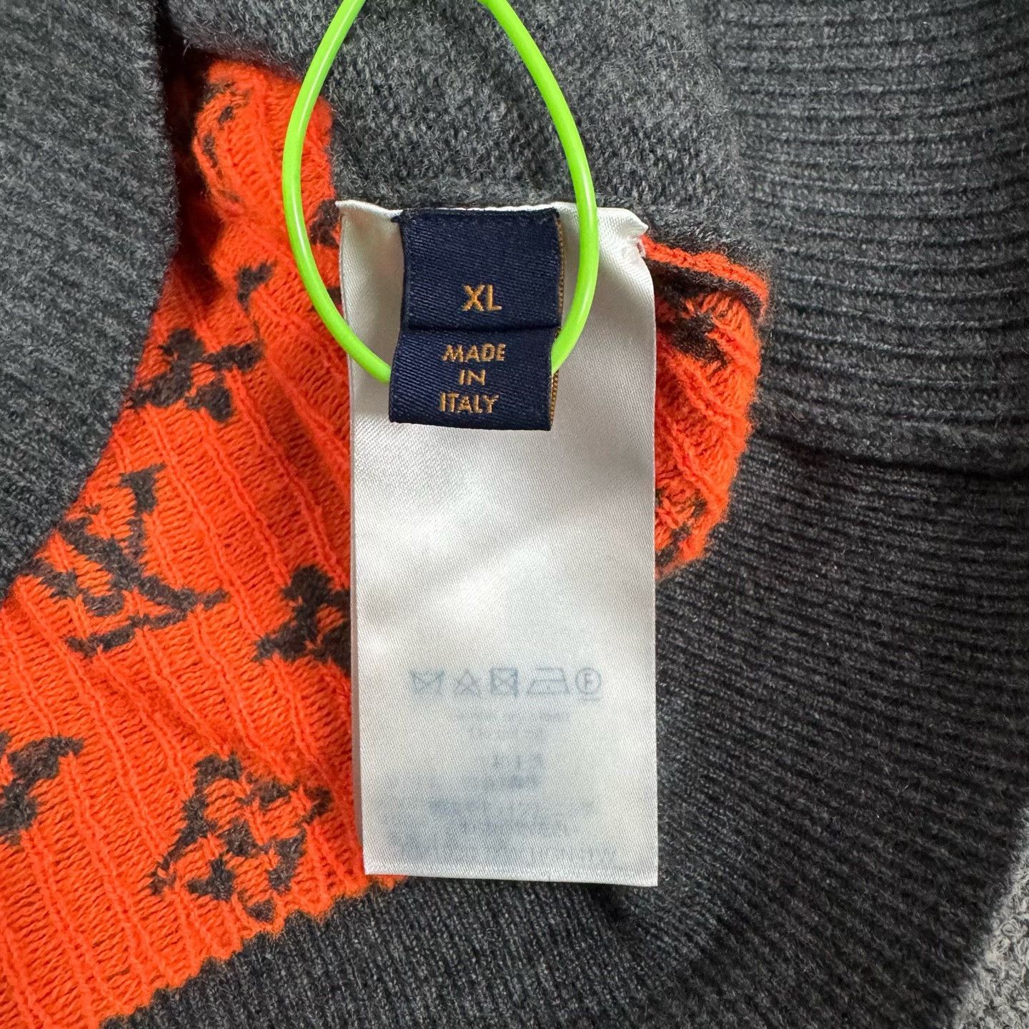 Louis Vuitton Louis Vuitton Cashmere Monogram Pullover Sweater Size US XL / EU 56 / 4 - 5 Thumbnail