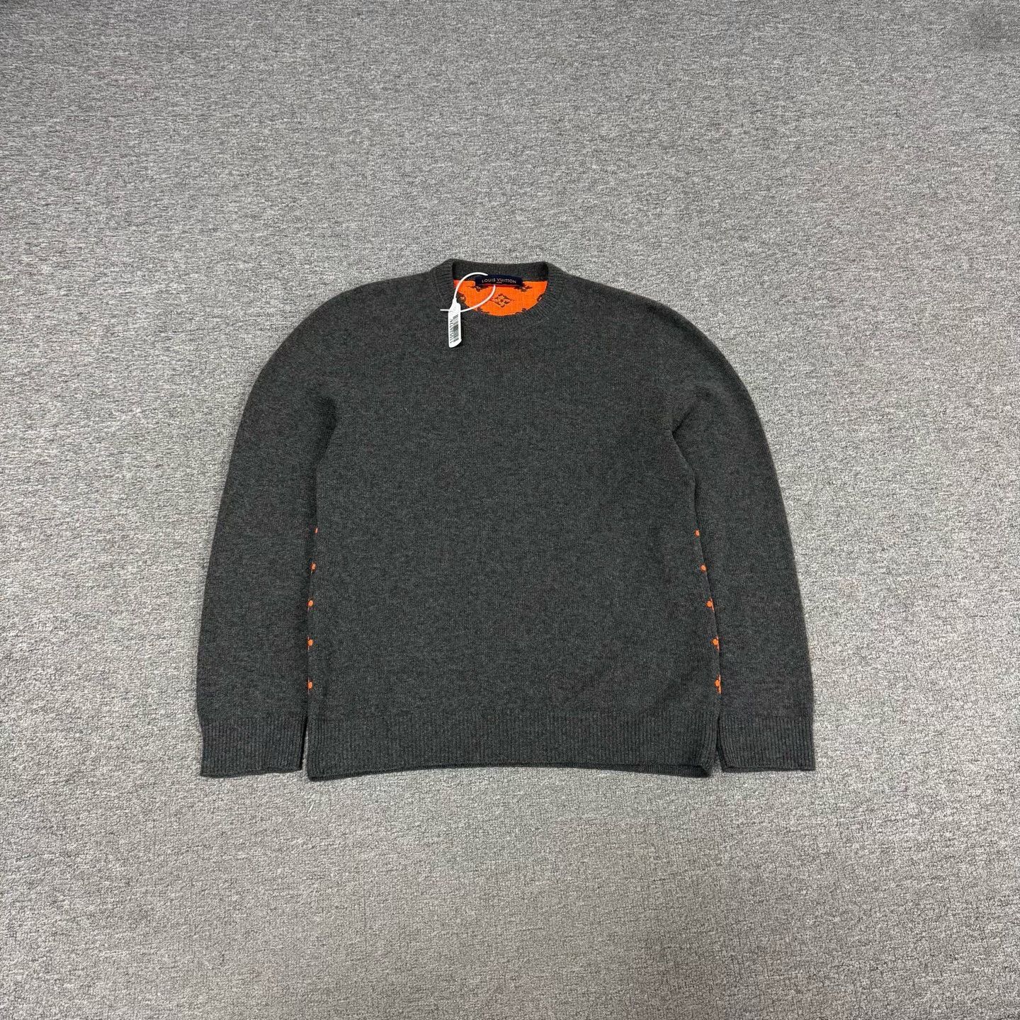 Louis Vuitton Louis Vuitton Cashmere Monogram Pullover Sweater Size US XL / EU 56 / 4 - 2 Thumbnail
