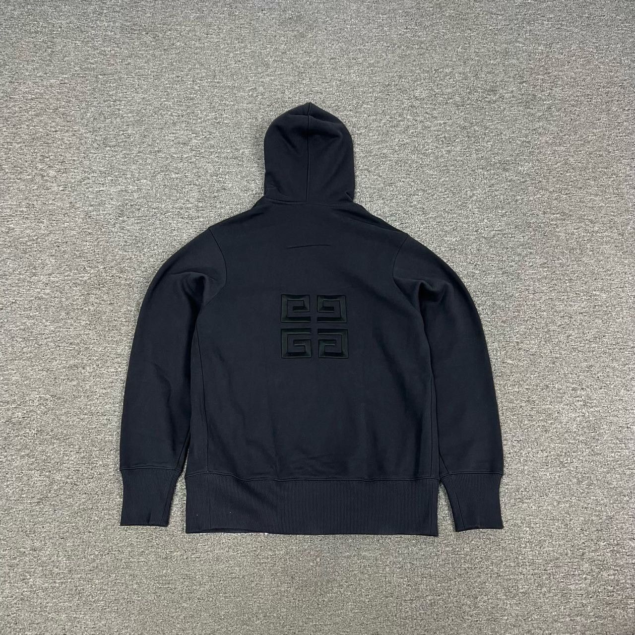 Givenchy Givenchy Embroidered Letter Hoodie XS Size US XS / EU 42 / 0 - 2 Thumbnail
