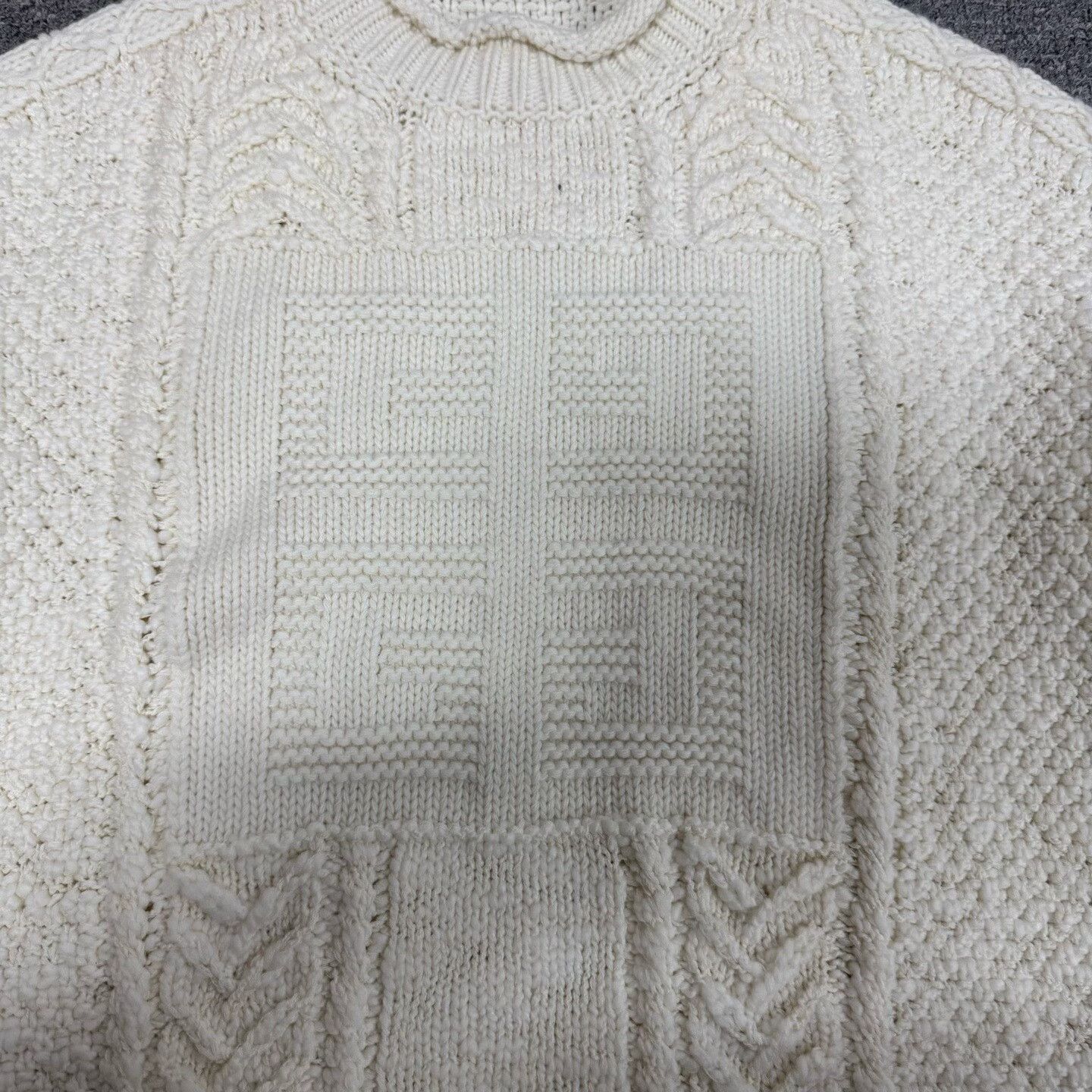 Givenchy Givenchy 4G Logo Oversized Cable Knit Sweater Size US L / EU 52-54 / 3 - 5 Thumbnail