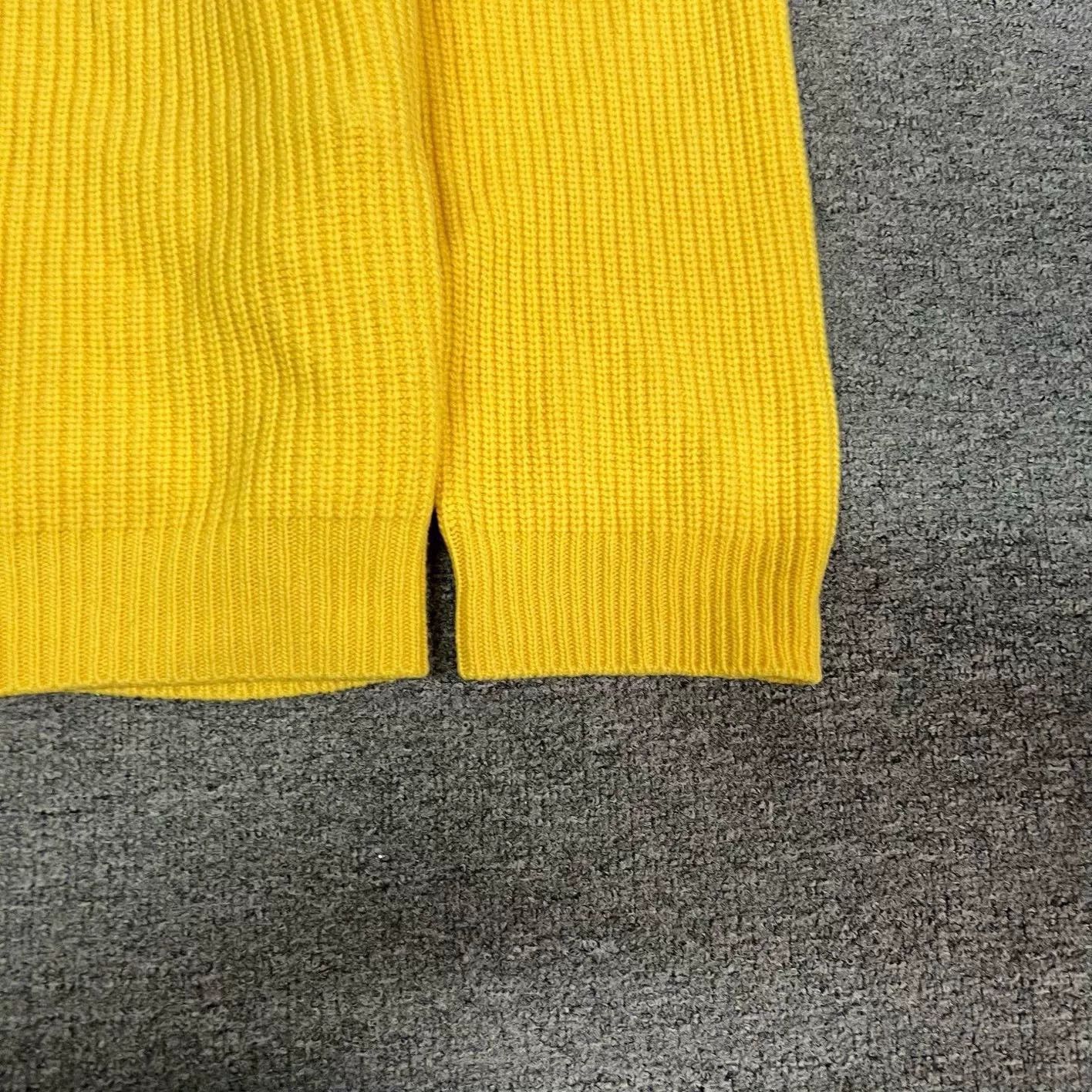 Celine Celine Logo Yellow Hooded Knit Size XXL / US 16-18 / IT 52-54 - 3 Thumbnail