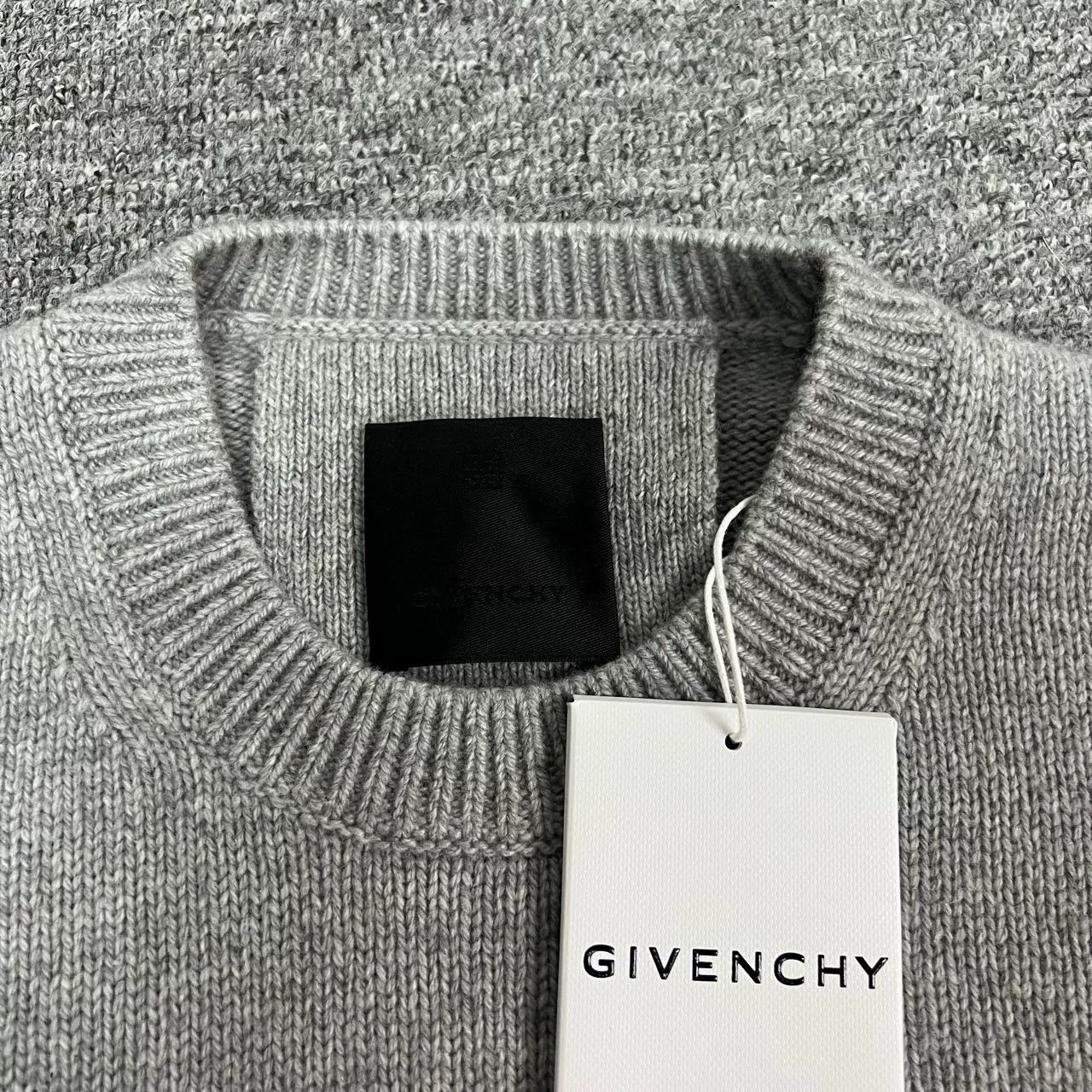 Givenchy Givenchy 4G Gray Wool Sweater Size US M / EU 48-50 / 2 - 6 Thumbnail