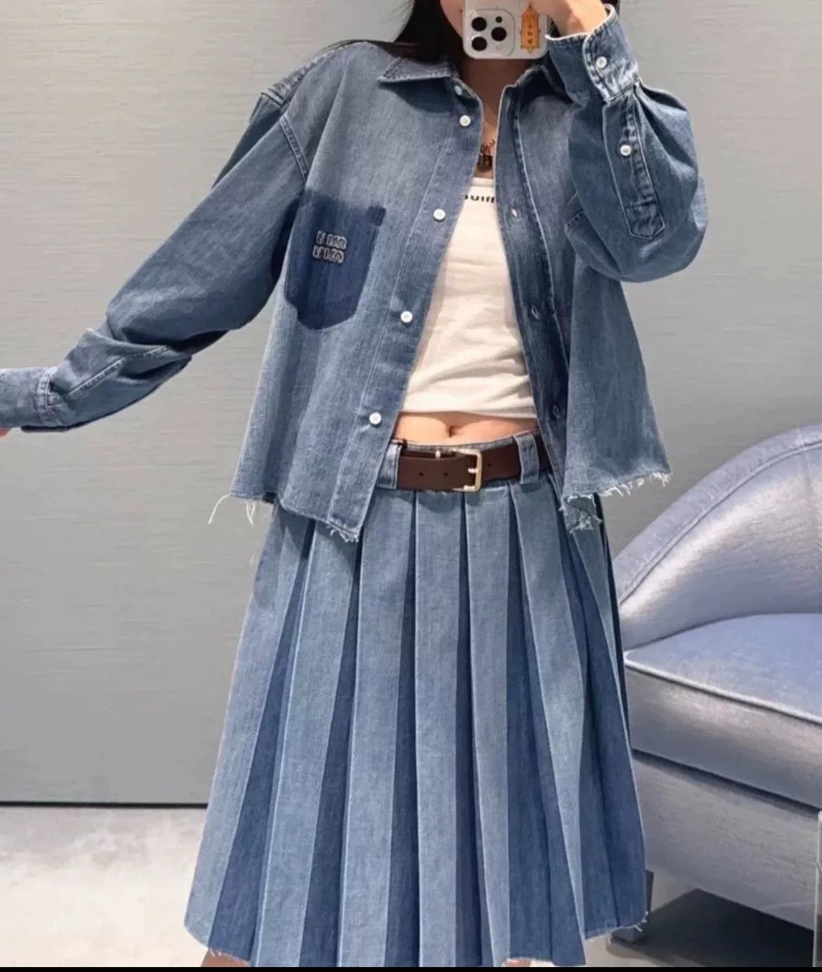 Miu Miu Miu Miu 25 New Chest Logo Cropped Denim Jacket Size XS / US 0-2 / IT 36-38 - 2 Thumbnail