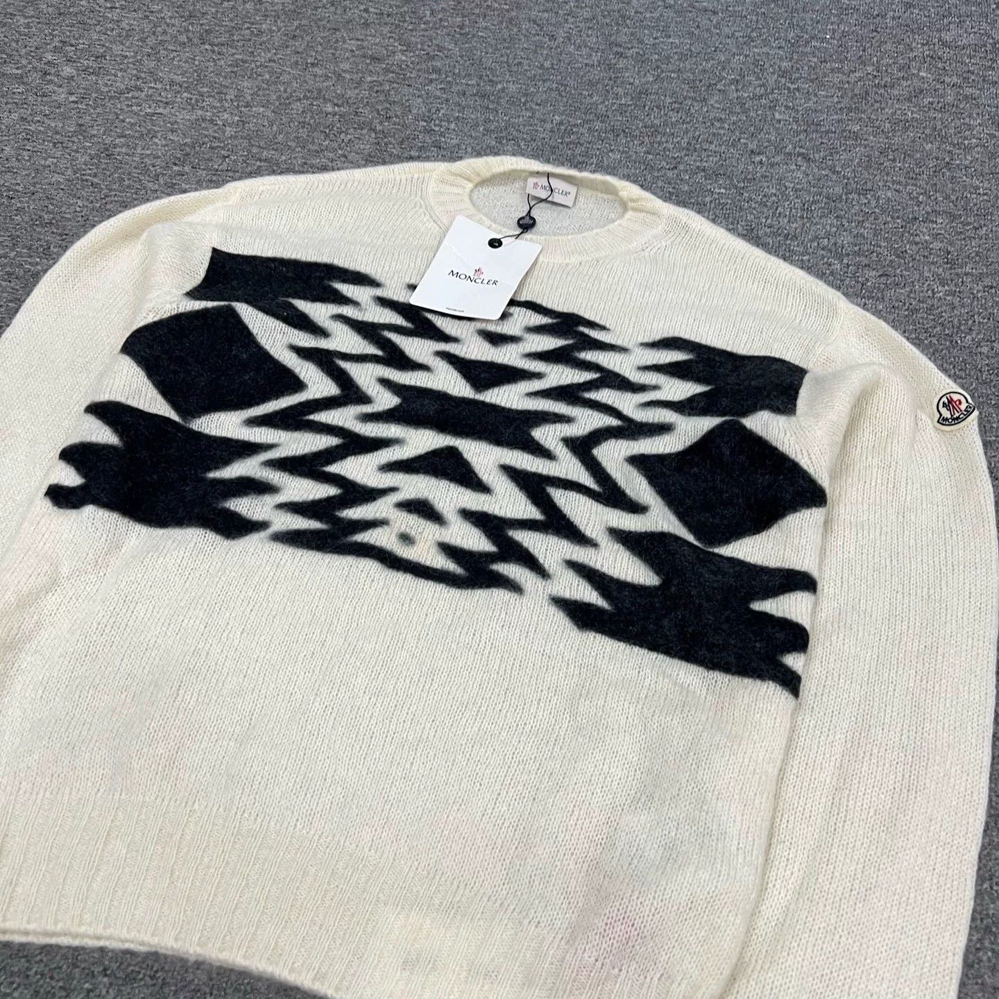 Moncler Moncler Abstract Pattern Wool Knit Pullover Size US S / EU 44-46 / 1 - 4 Thumbnail