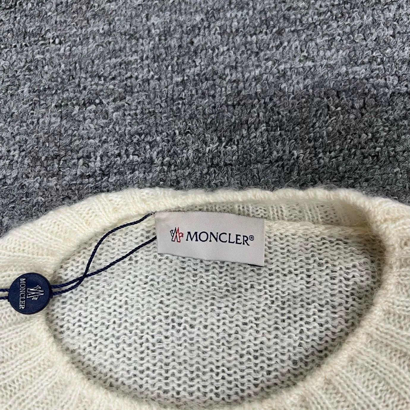 Moncler Moncler Abstract Pattern Wool Knit Pullover Size US S / EU 44-46 / 1 - 3 Thumbnail