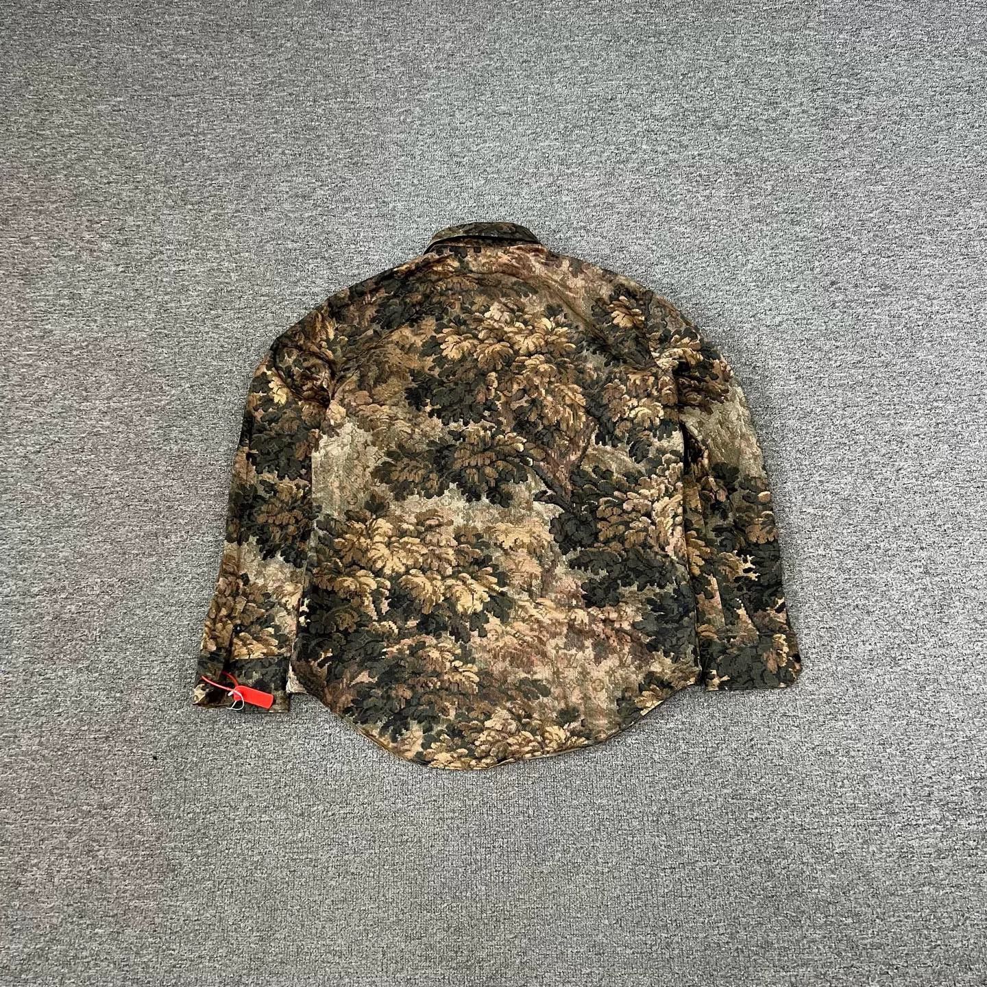 Louis Vuitton Louis Vuitton Monogram Floral Silk Shirt Size M / US 6-8 / IT 42-44 - 2 Thumbnail