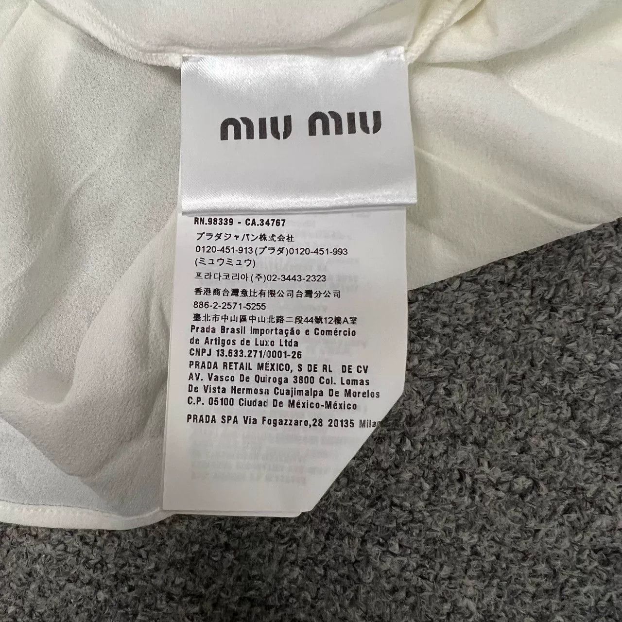 Miu Miu MiuMiu Diamond Collar Sleeveless Shirt Size M / US 6-8 / IT 42-44 - 5 Thumbnail