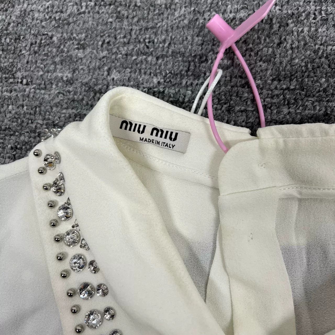 Miu Miu MiuMiu Diamond Collar Sleeveless Shirt Size M / US 6-8 / IT 42-44 - 2 Thumbnail
