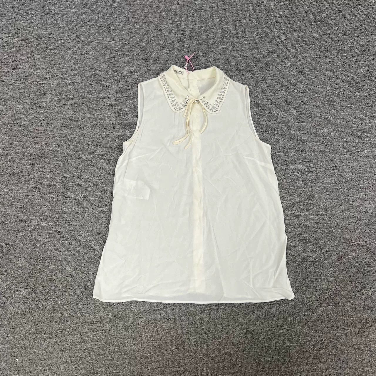 Miu Miu MiuMiu Diamond Collar Sleeveless Shirt Size M / US 6-8 / IT 42-44 - 3 Thumbnail